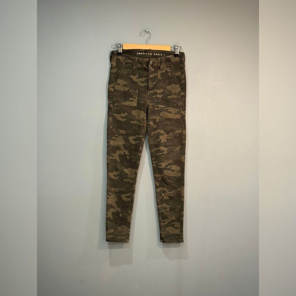 Green American Eagle Camo High Rise Crop Jeggings Size 2 EUC